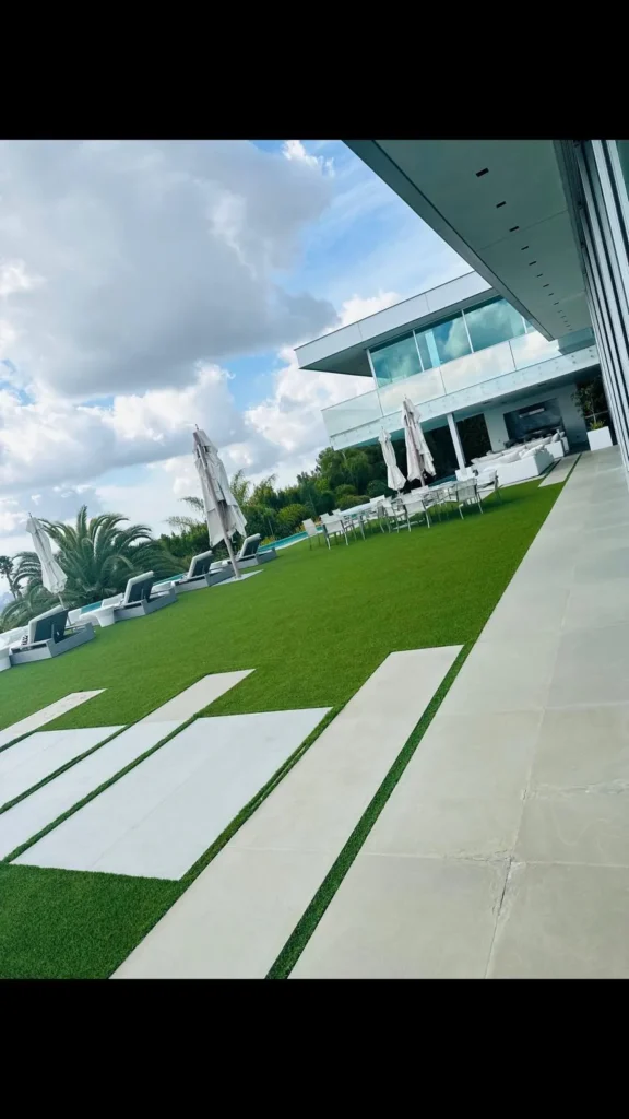 Luxury estate grounds maintained in Los Angeles